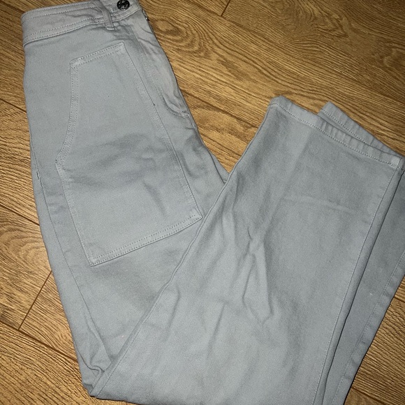 Aritzia Modern Utility Pant - Picture 2 of 3